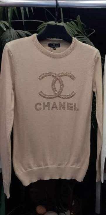 بلوزة ربيعيه شانيل